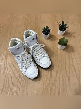 Authentic Moncler Monaco Scarpa White Leather High Top Sneakers in size 39 EU